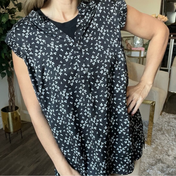 Talbots Sleeveless Floral Loose Fit Crew Neck Black Whitee Top Shirt Related 2X - Picture 3 of 10